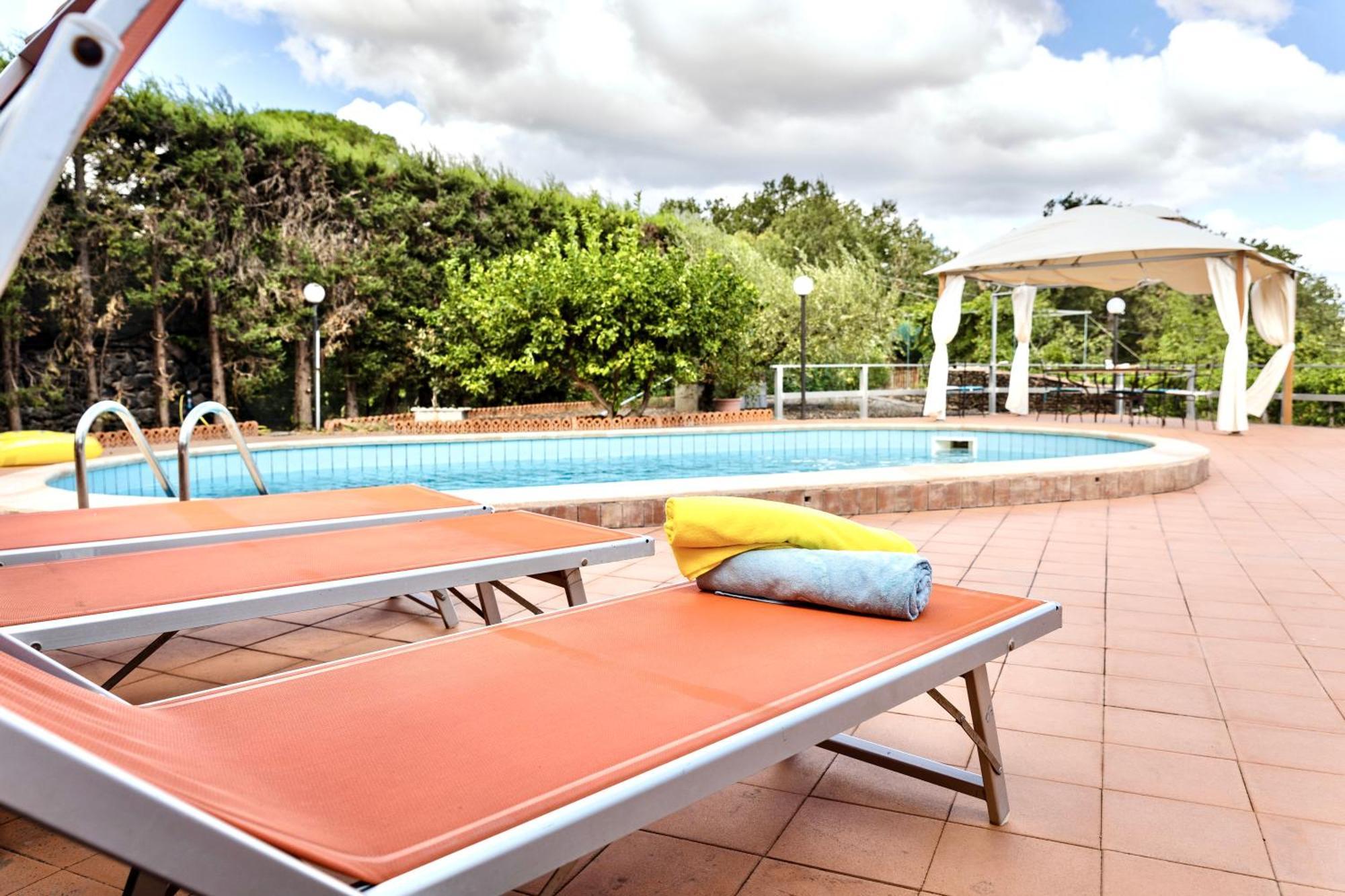 Villa Melany Casa Vacanza Пьедимонте-Этнео Экстерьер фото
