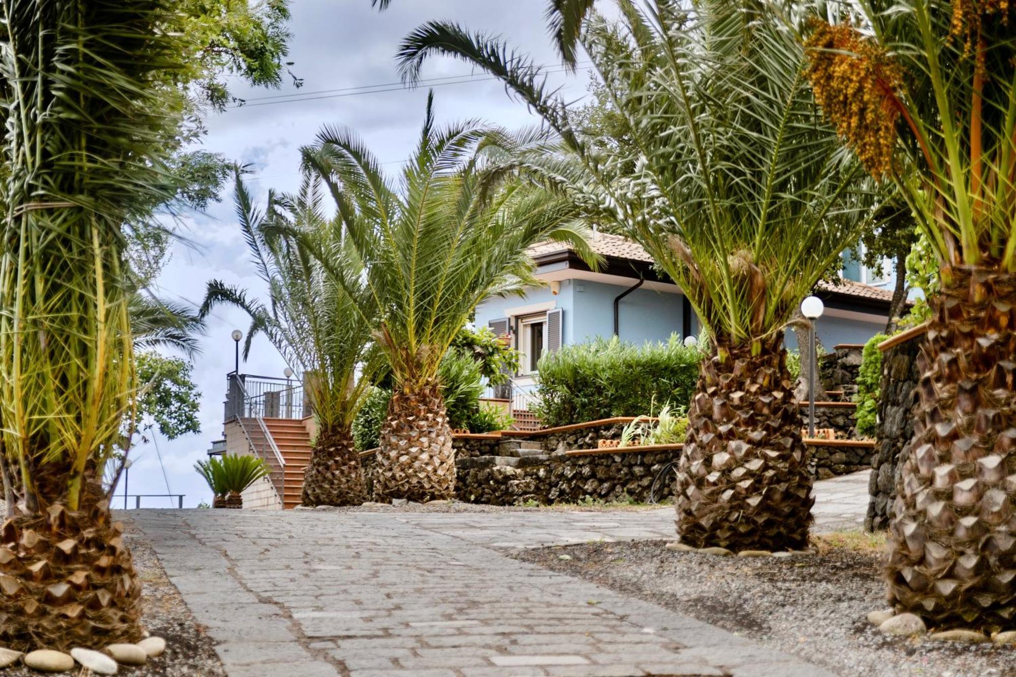 Villa Melany Casa Vacanza Пьедимонте-Этнео Экстерьер фото