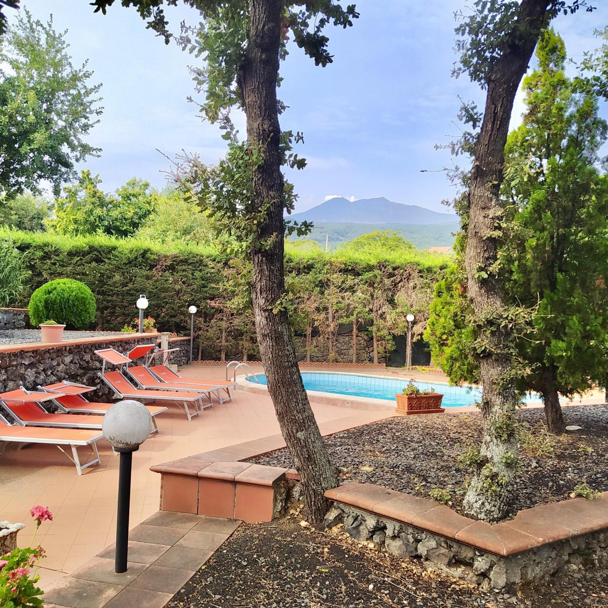 Villa Melany Casa Vacanza Пьедимонте-Этнео Экстерьер фото